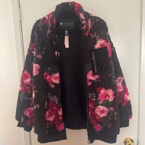 NWT Victoria’s Secret flower fleece full zip xl